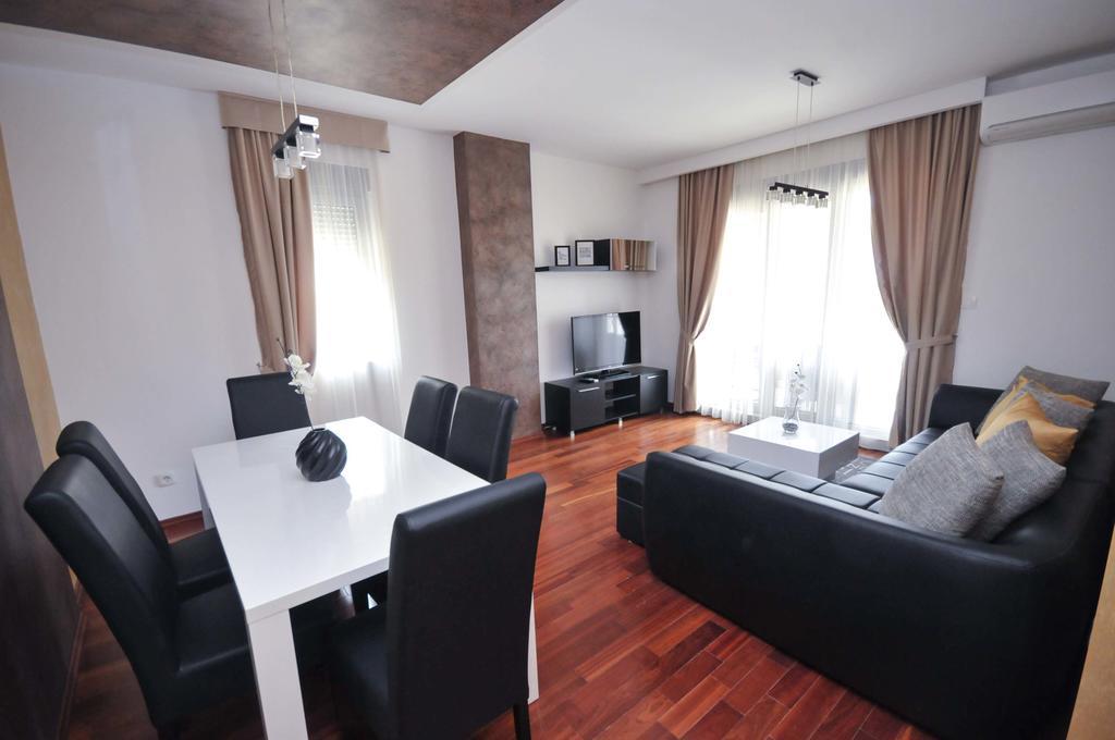 Seaside Apartments Petrovac Exteriör bild