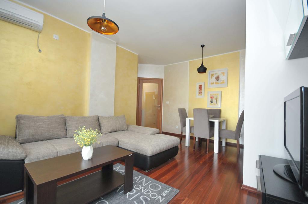 Seaside Apartments Petrovac Exteriör bild